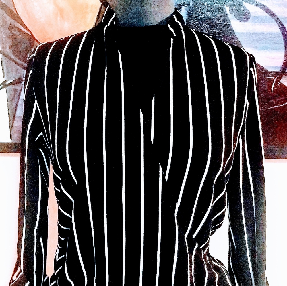 Blouse - Picture 2 of 3